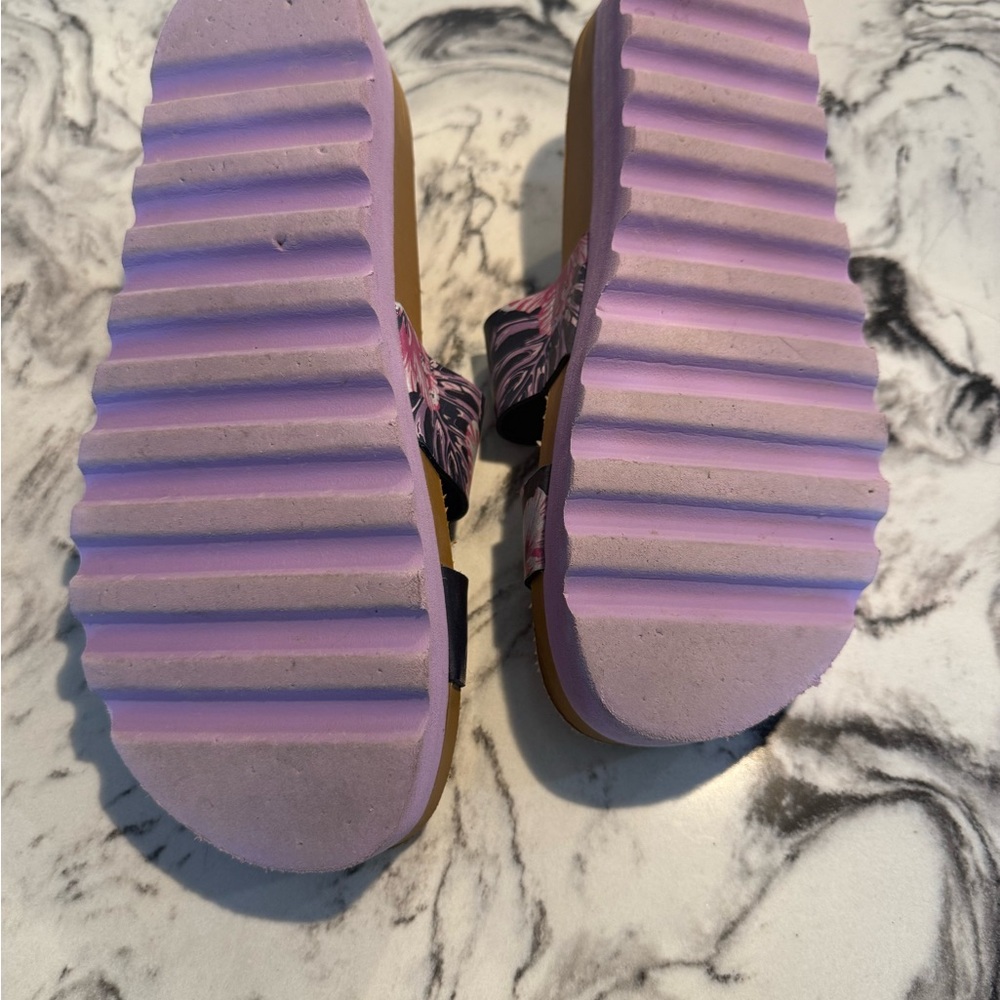 Reef Pink Floral Cork Sandals - Picture 3 of 4